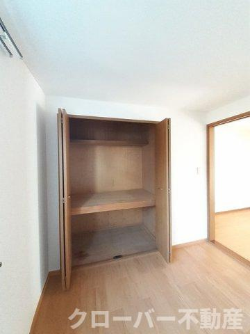 サンブリーゼ東山　Ａの収納