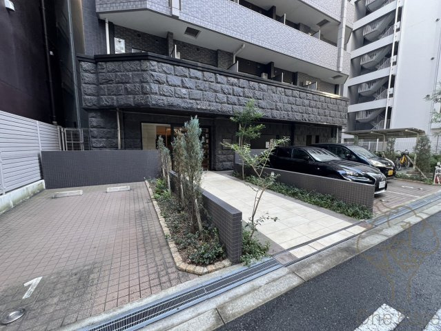 プレサンス天満橋チエロのエントランス