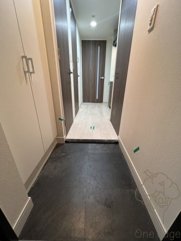 プレサンス天満橋チエロの玄関