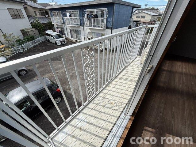 プレジールオオクラBのバルコニー