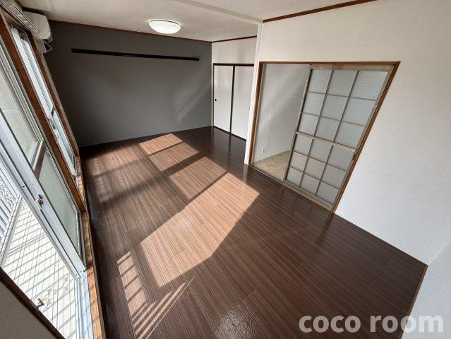 プレジールオオクラBの居間・リビング