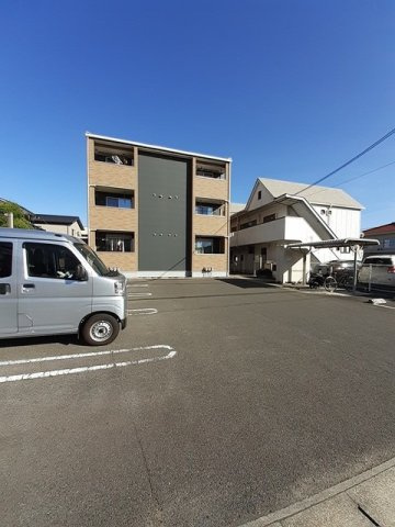 ヴィクトリーの駐車場