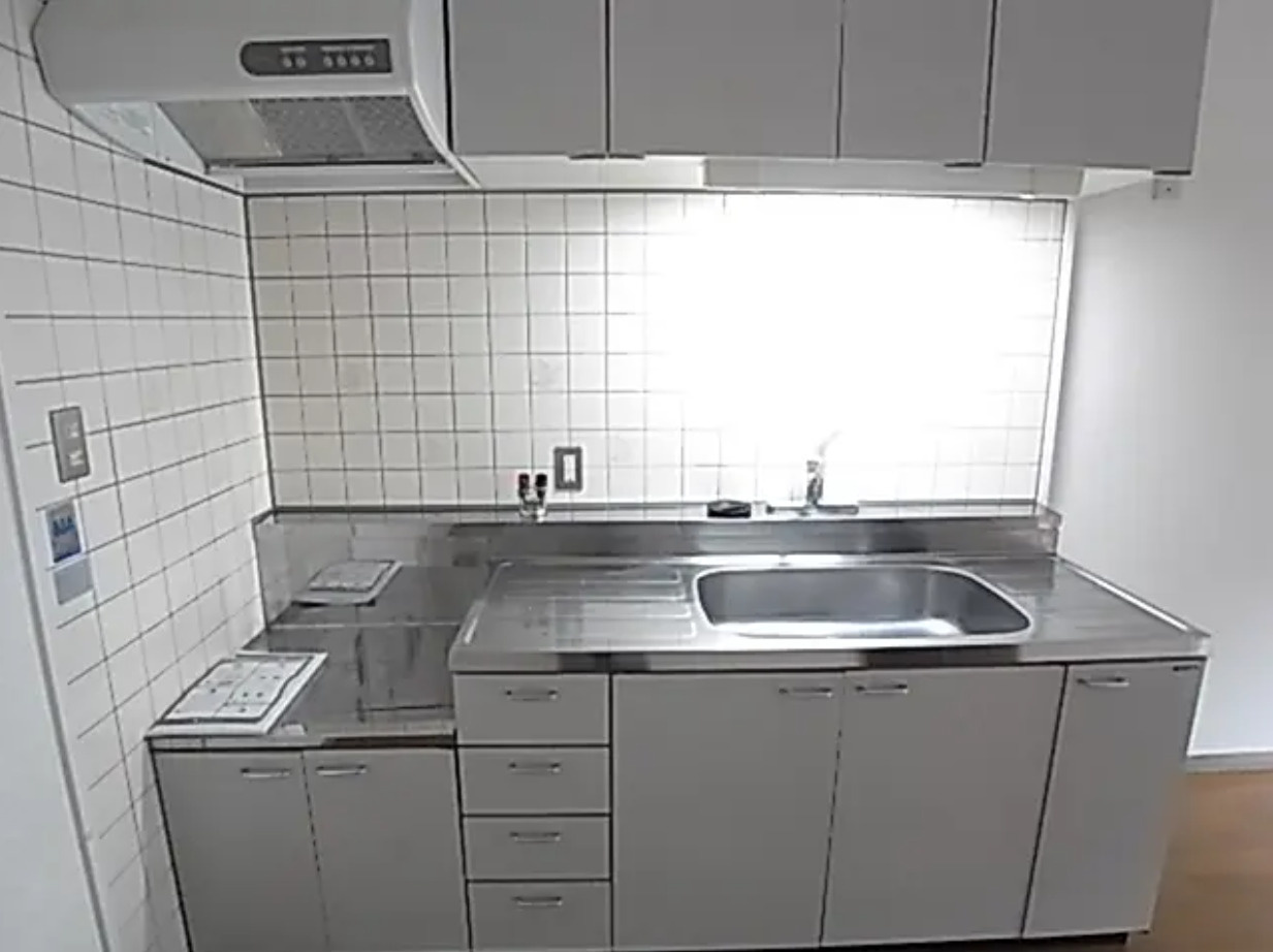 【兵庫】尼崎市　一棟売マンションのキッチン