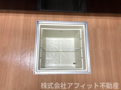 【その他】 | シャーメゾン坪生南 | 床下収納