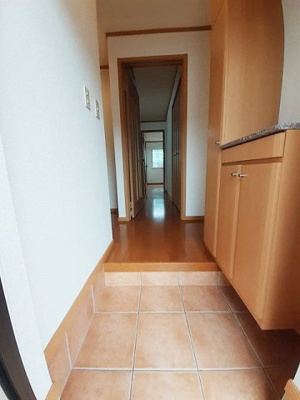 【玄関】 | アルモニー，ＫＵ