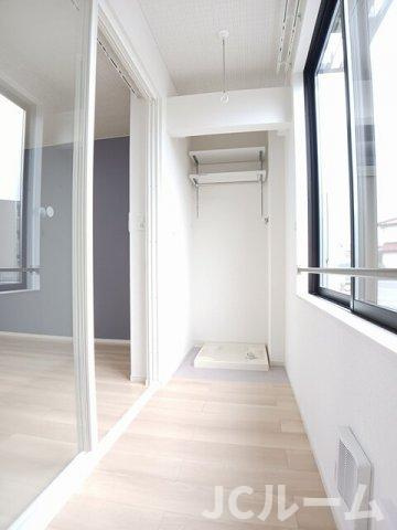 柏崎市北半田１丁目のアパートのバルコニー