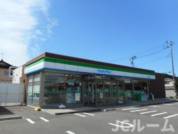 柏崎市北半田１丁目のアパートの周辺|ファミリーマート　柏崎扇町店まで650m