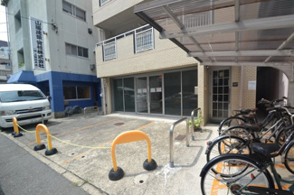 【駐車場】