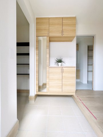 新築戸建・建売　本庄市下野堂　本庄南小・本庄南中の玄関