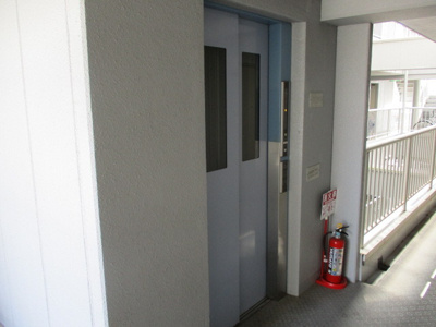 【その他共用部分】 | ジュネス新大阪 | エレベーターがあるので疲れて帰ってきた時も安心ですね