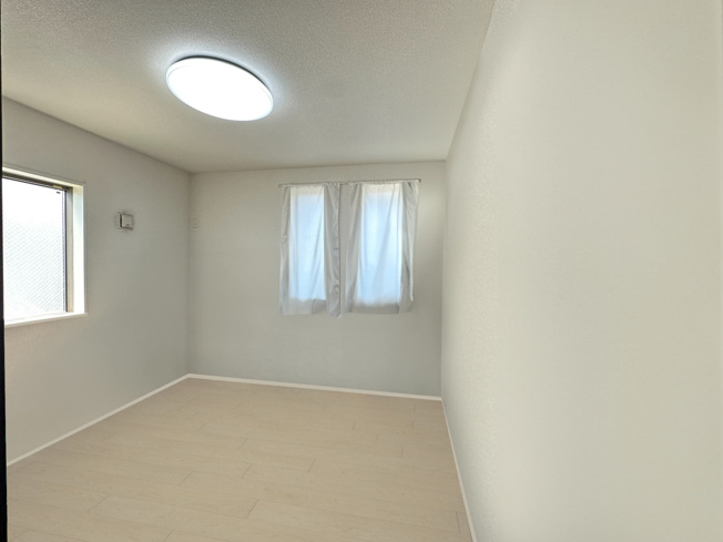 【洋室】 | 清瀬市中里　中古戸建 | ※画像は家具消去のCG加工が行われております。