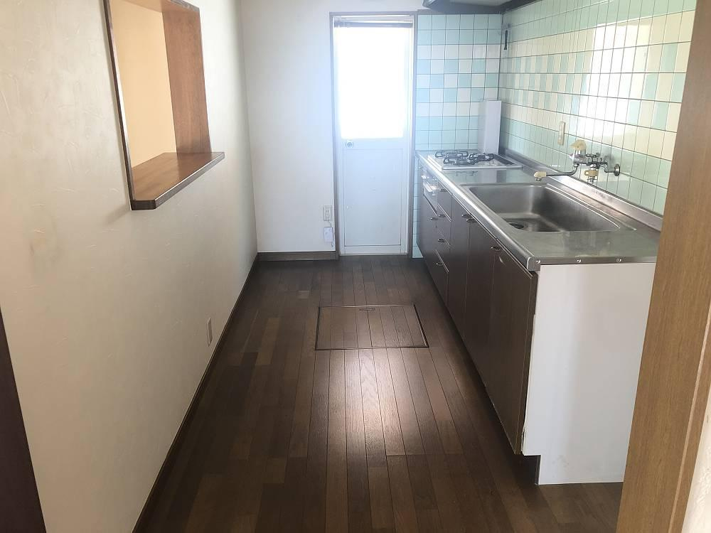 高知市潮見台2丁目　中古戸建てのキッチン