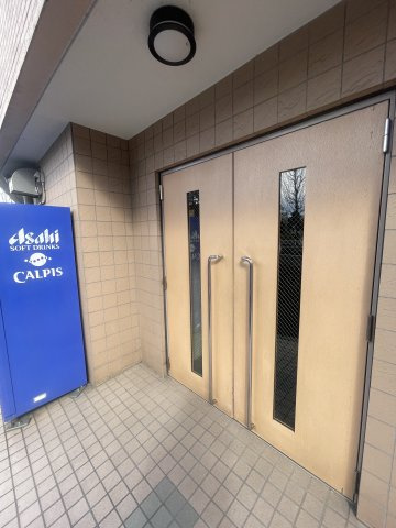 エクセリア代田橋のエントランス