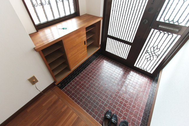 呉市広大広１丁目の一戸建ての玄関