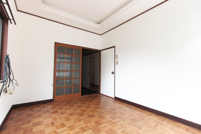 呉市広大広１丁目の一戸建ての洋室