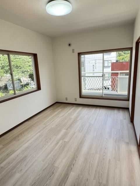 高知市神田　中古戸建ての洋室