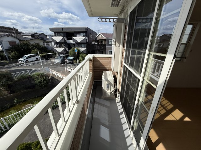 sunny tierra 仲蔵のバルコニー