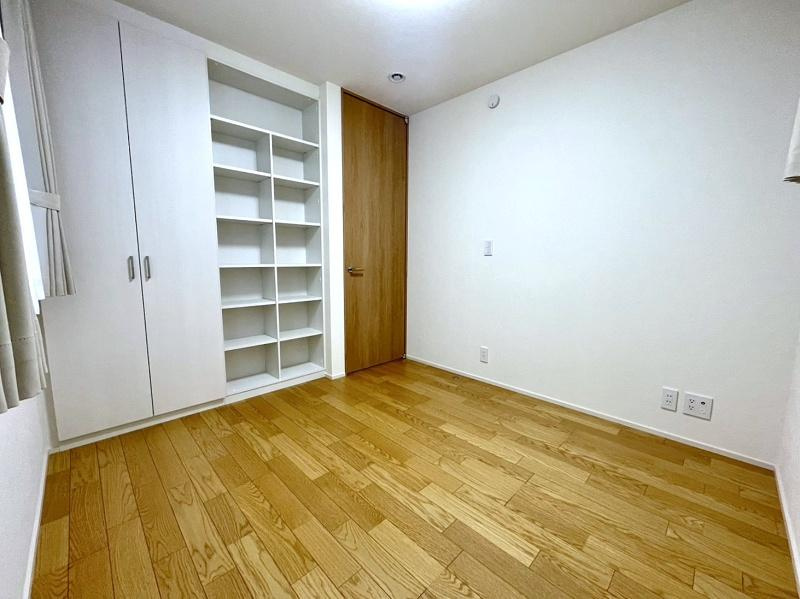 南国市左右山　中古戸建ての収納