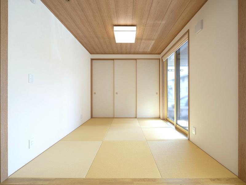 南国市左右山　中古戸建ての和室