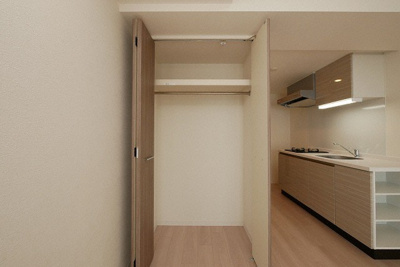 【収納】 | MELDIA CREST NAMBA SOL TERRACE | 便利な収納スペースです