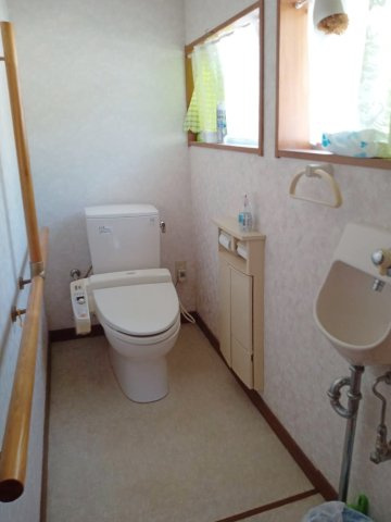 平田町　戸建てのトイレ
