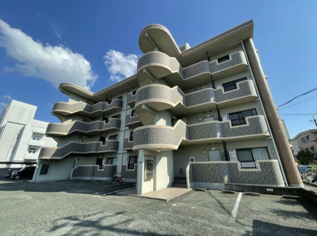 シークシャルムの駐車場