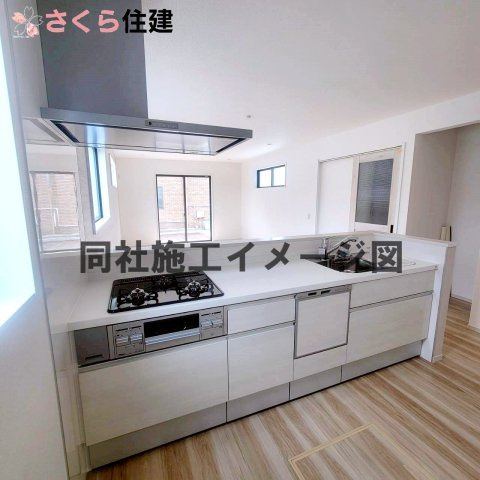 ーLIGARE－小山市雨ヶ谷2期　１号棟の内観：施工例|同社施工物件の写真です。※建具やフローリング、その他仕様が違う場合がございます。									
