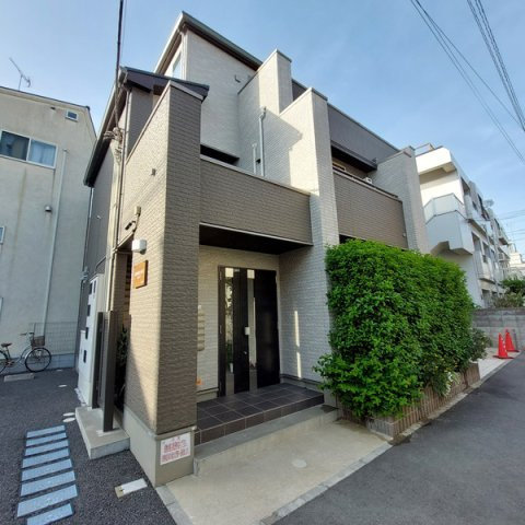 ウッドレイクのエントランス