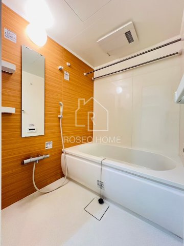 エスヴェール北梅田の浴室|同マンション別部屋：参考写真