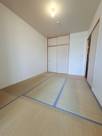 甲子園三番町ハイツの和室