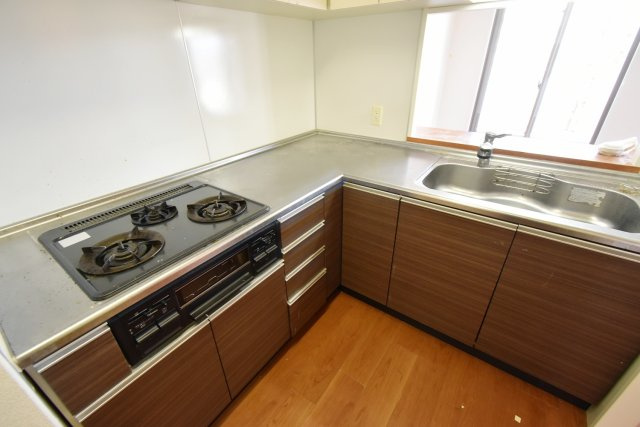 甲子園三番町ハイツのキッチン