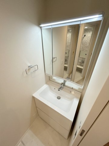 ＣＲＥＳＴ　ＯＩＺＵＭＩの浴室