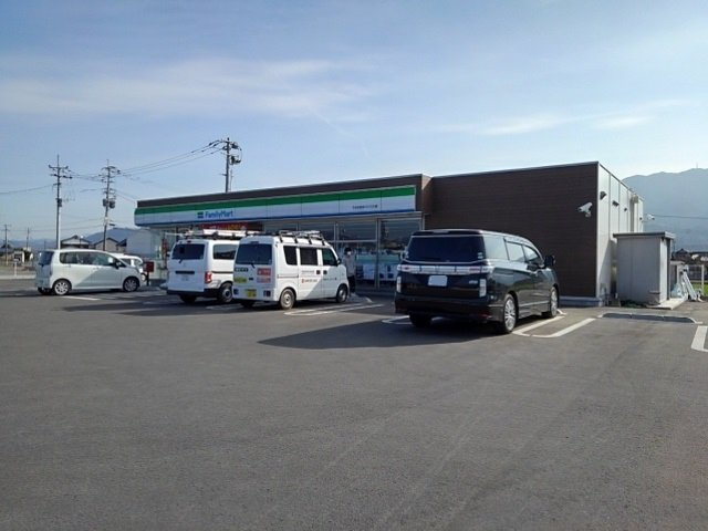 ベル　オーブ　Ⅱの周辺|ファミリーマートうきは吉井バイまで740m