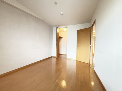 【寝室】 | エスト塚口プリサージュ