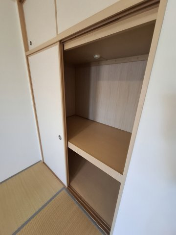 甲子園三番町ハイツの収納