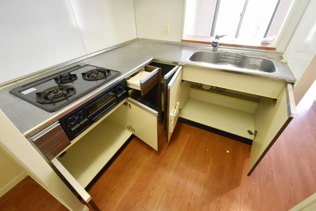 甲子園三番町ハイツのキッチン