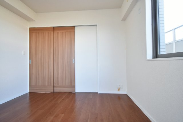 甲子園三番町ハイツの居間・リビング