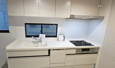 【キッチン】 | 多摩川1丁目新築戸建3号棟 | 2025年8月撮影