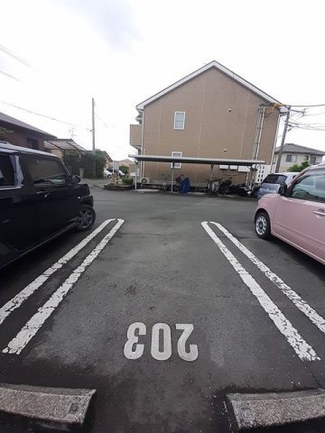 アルモニー，ＫＳの駐車場|駐車場があります
