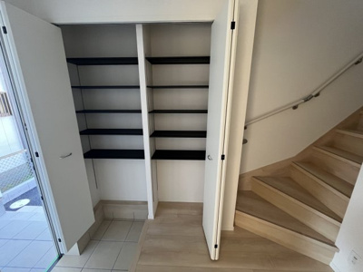 【玄関】 | 【20万円ｷｬｯｼｭﾊﾞｯｸ対象物件】クレーデルガーデン三宅町伴堂第7 全1棟 1号棟