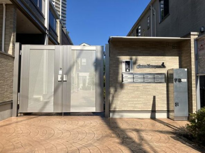 【エントランス】 | アプリカス烏山