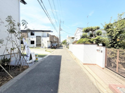 【前面道路含む現地写真】 | 【仲介手数料３３０万円が無料！！】■喜多見駅９分■陽当り良好■４ＬＤＫ＋車庫