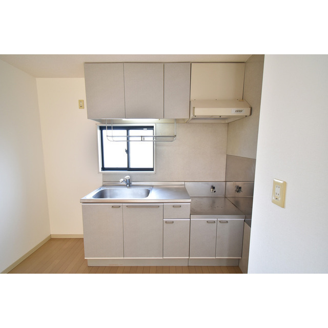 フォンテーヌ宮ノ陣ICのキッチン|使いやすいキッチンです