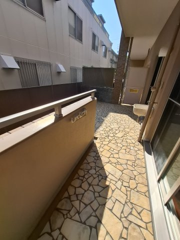 ルネスボヌールのバルコニー