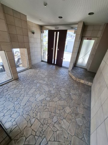 ルネスボヌールのロビー