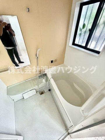 岸部南テラスハウスの浴室