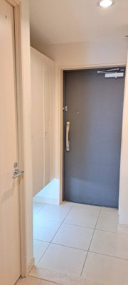 【玄関】 | ベレッツァ尼崎 | 収納力の高いシューズボックス付き