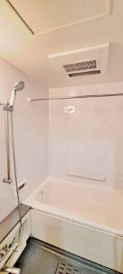 【浴室】 | ベレッツァ尼崎 | 浴室暖房乾燥機付なので雨の日や花粉が強い日も安心お洗濯