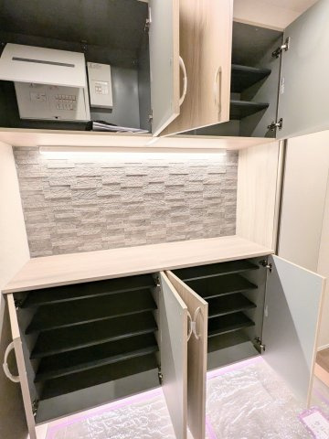 ライオンズマンション南砂の玄関|～収納付き玄関写真～