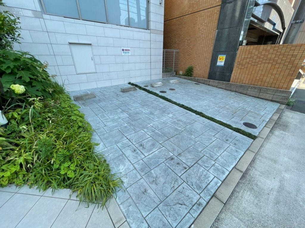 クリスタル丸の内　名古屋市賃貸　仲介手数料無料の駐車場|エントランス